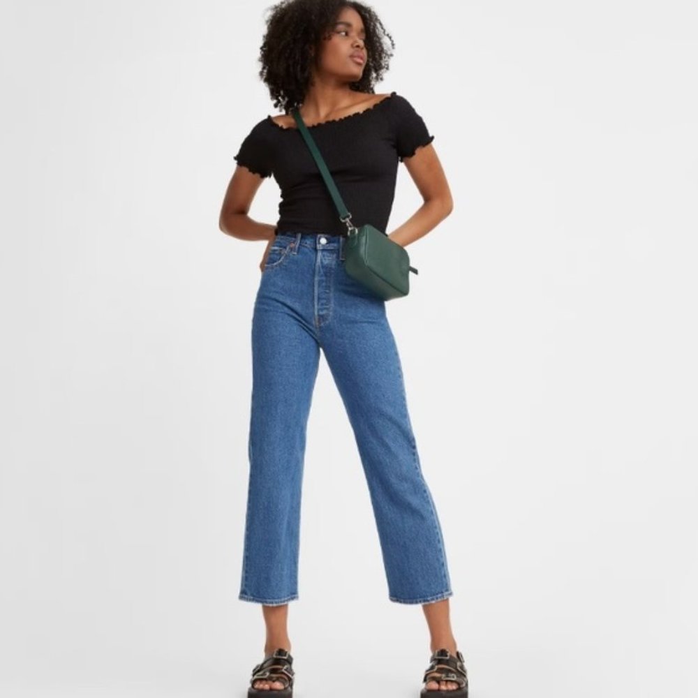 ❗️SOLD❗️Levi’s Ribcage Straight Leg Jeans Size 26 - Picture 1 of 10